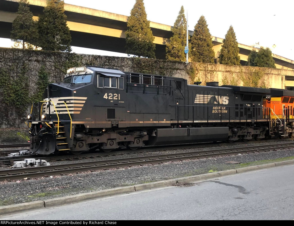 NS 4221